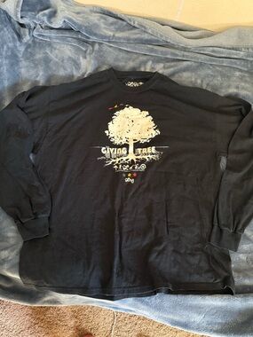 🌲 LRG “Giving Tree” Black long sleeve